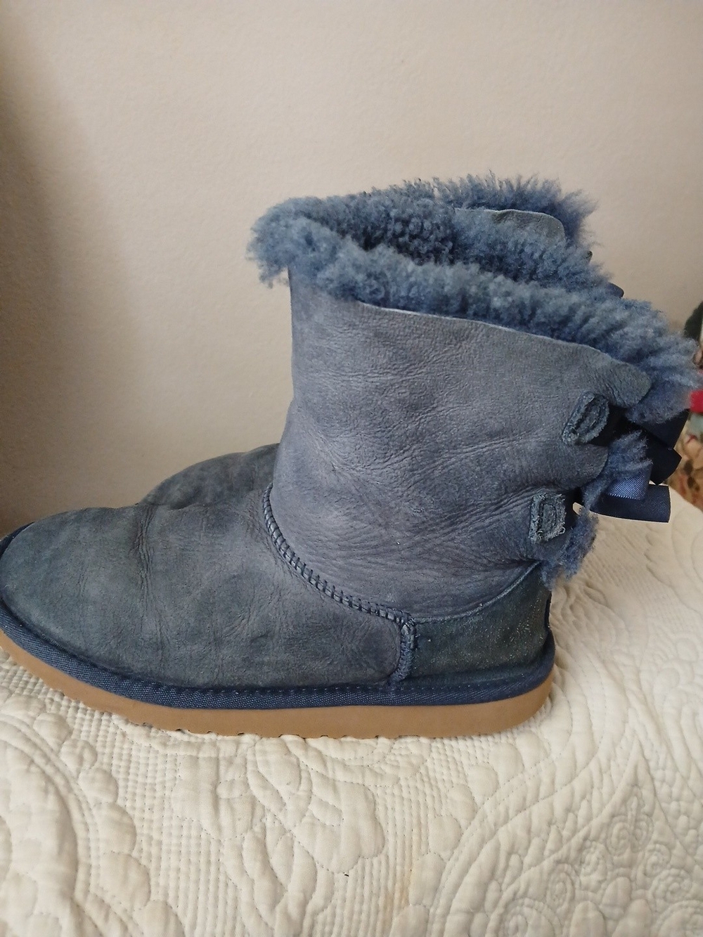 Size 5 UGG Australia Bailey Bow II Women's Sheepskin Blue Boots